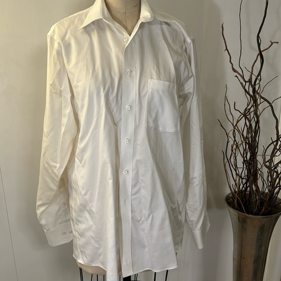 Joseph Abboud Other - Joseph Abboud white cotton non-iron dress shirt